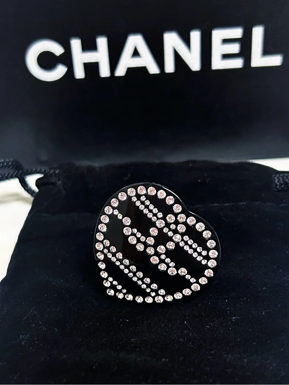 Authentic CHANEL Rare Vintage CC 2009 Large Black Heart Crystal Lucite Ring